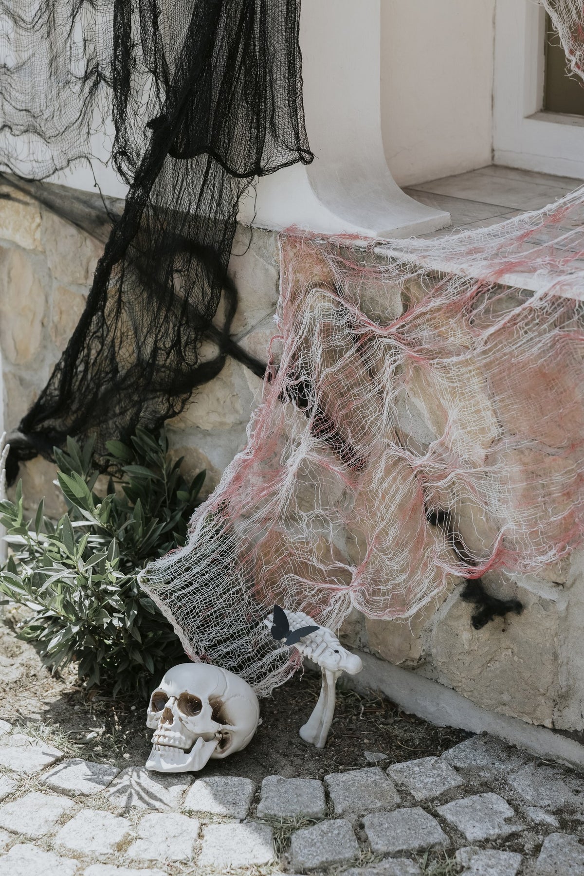 Tissu décoratif Halloween taché de sang - Blanc (0.72x9.8m)