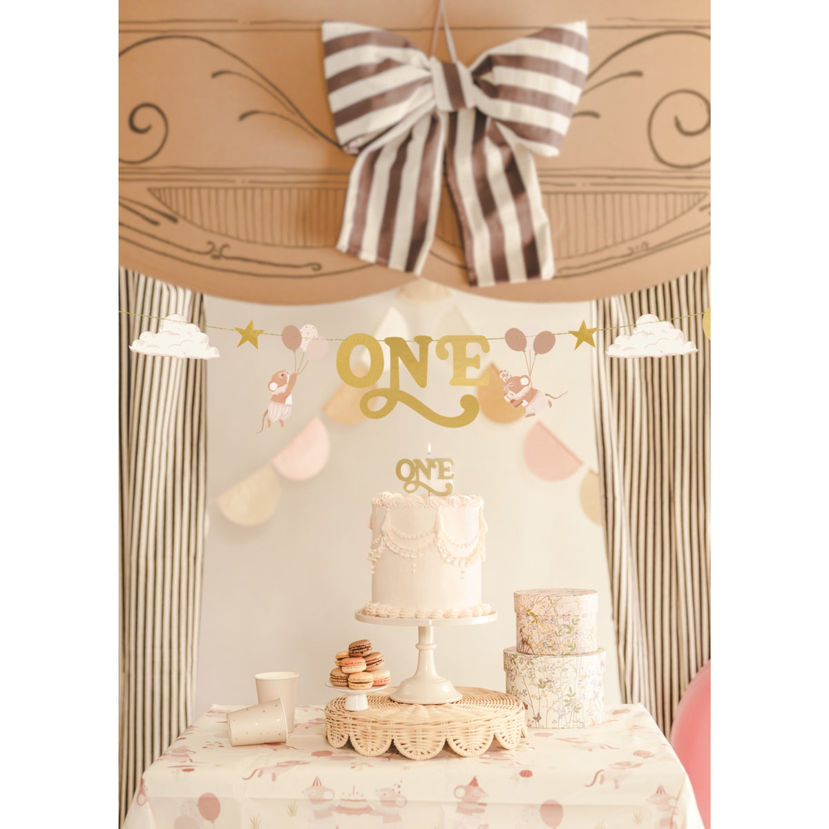 Bougie d’anniversaire "One" doré