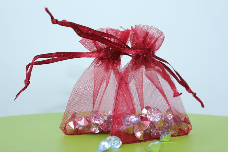 Pochettes bordeaux en organza (10 pièces)