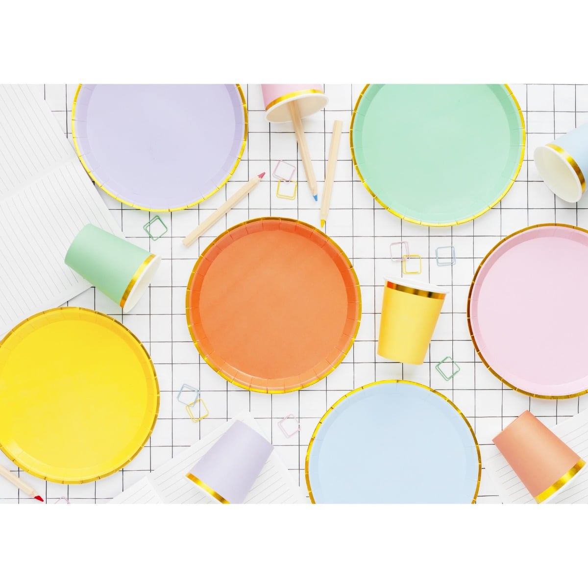 Assiettes de couleur (6pcs)