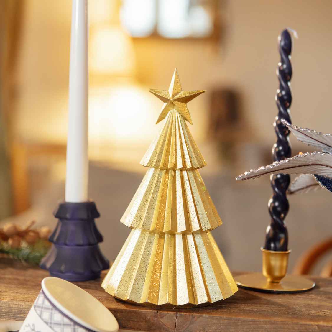 Sapin avec étoile en résine - Paillettes Or (21,5cm)