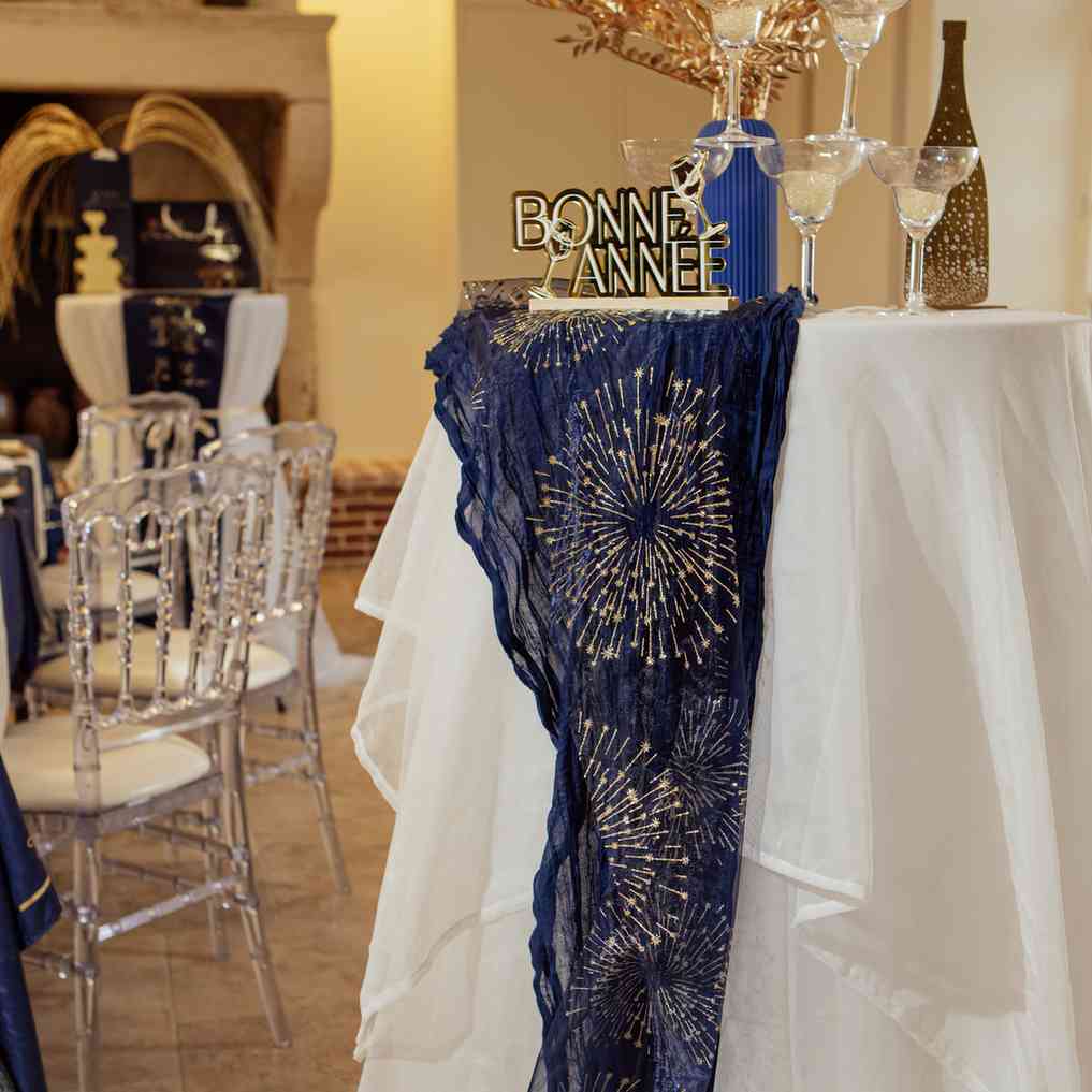 Déco "Bonne Année" Bubbles Party sur socle bois - Blanc et Or