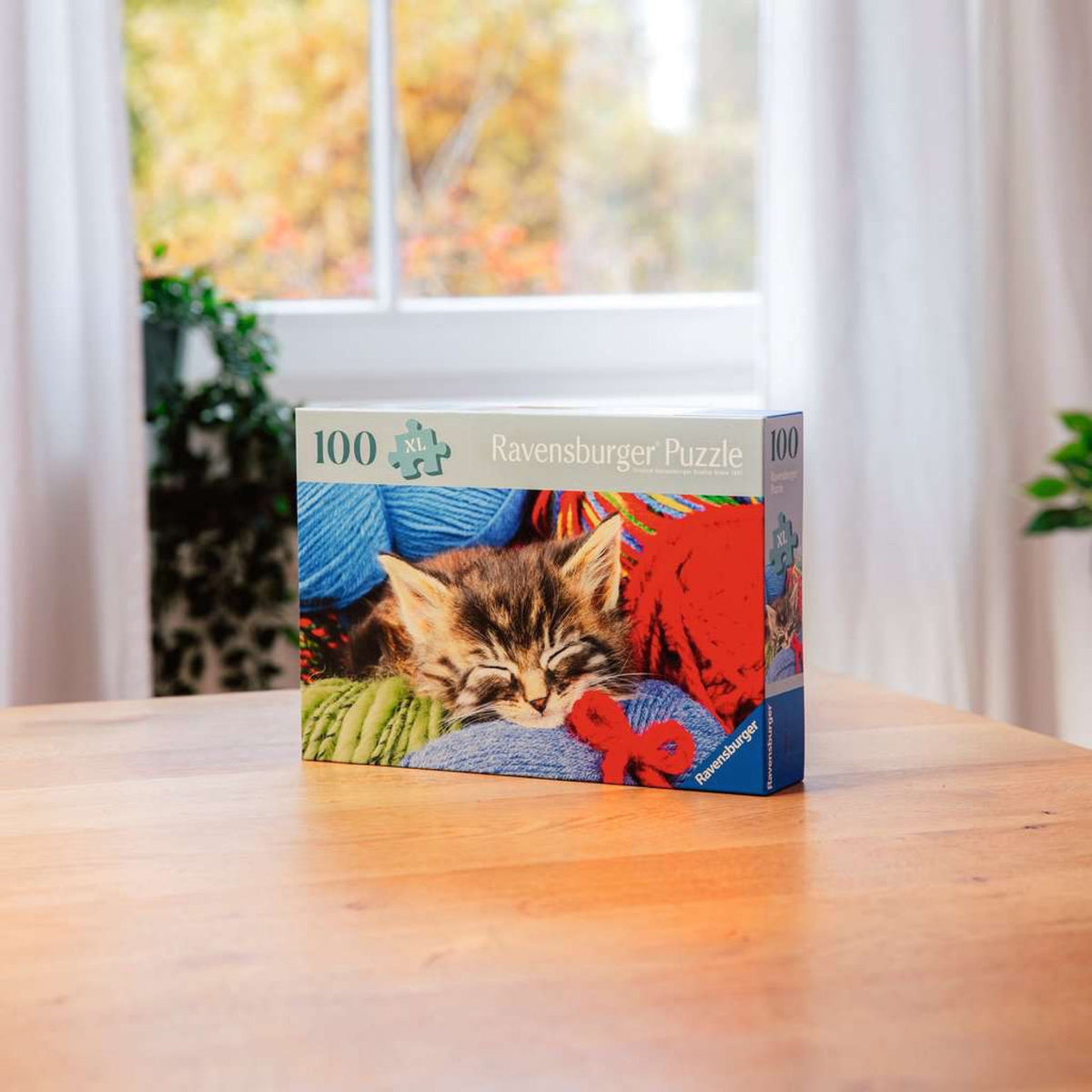 100-teiliges Puzzle - Kätzchen in der Wolle