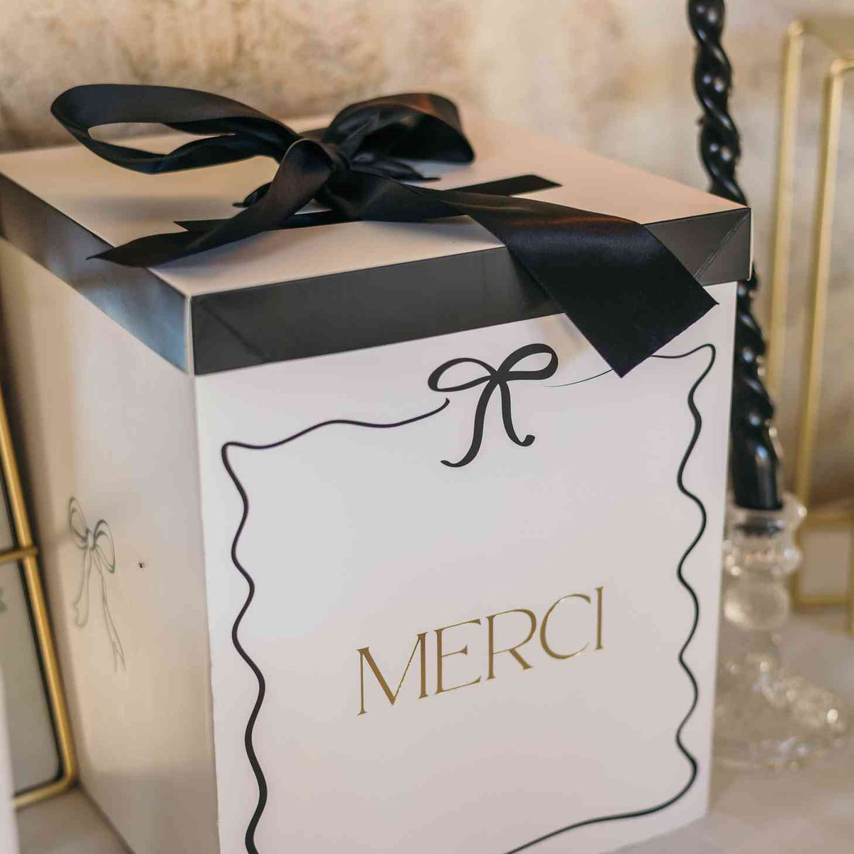 Urne Merci Black & White Blanc, Noir et Or (21x25x21cm)