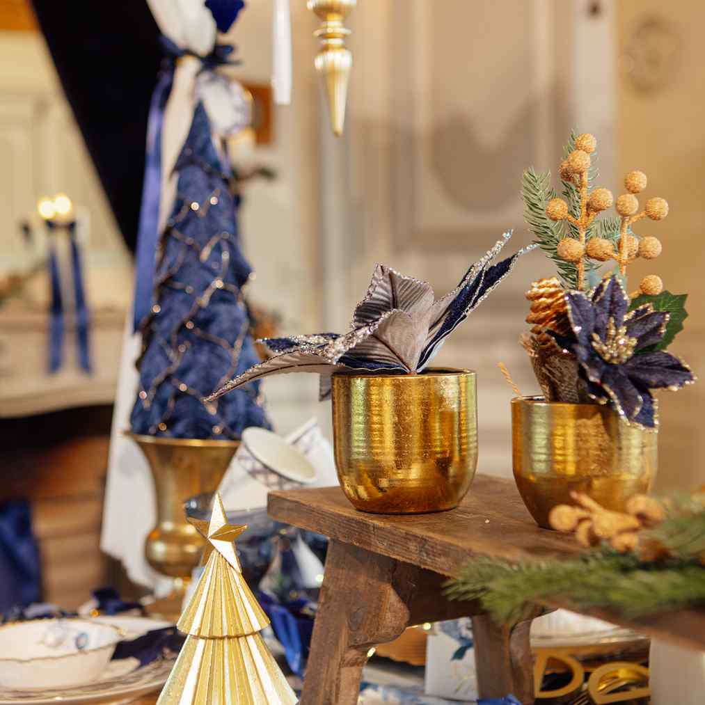 Sapin avec étoile en résine - Paillettes Or (21,5cm)