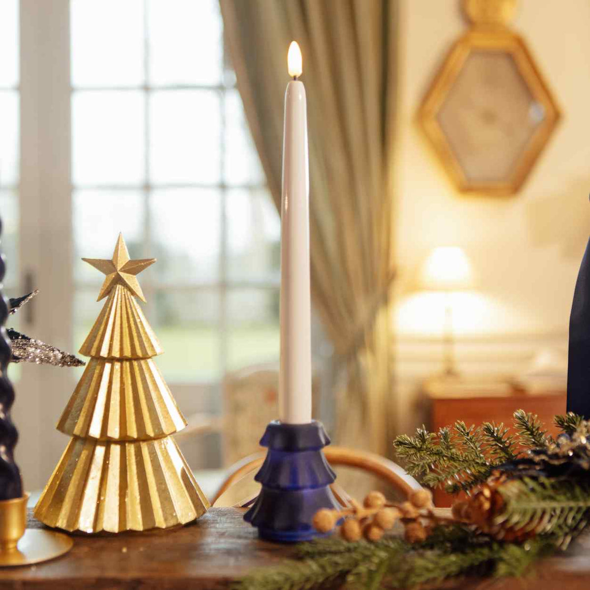 Sapin avec étoile en résine - Paillettes Or (21,5cm)