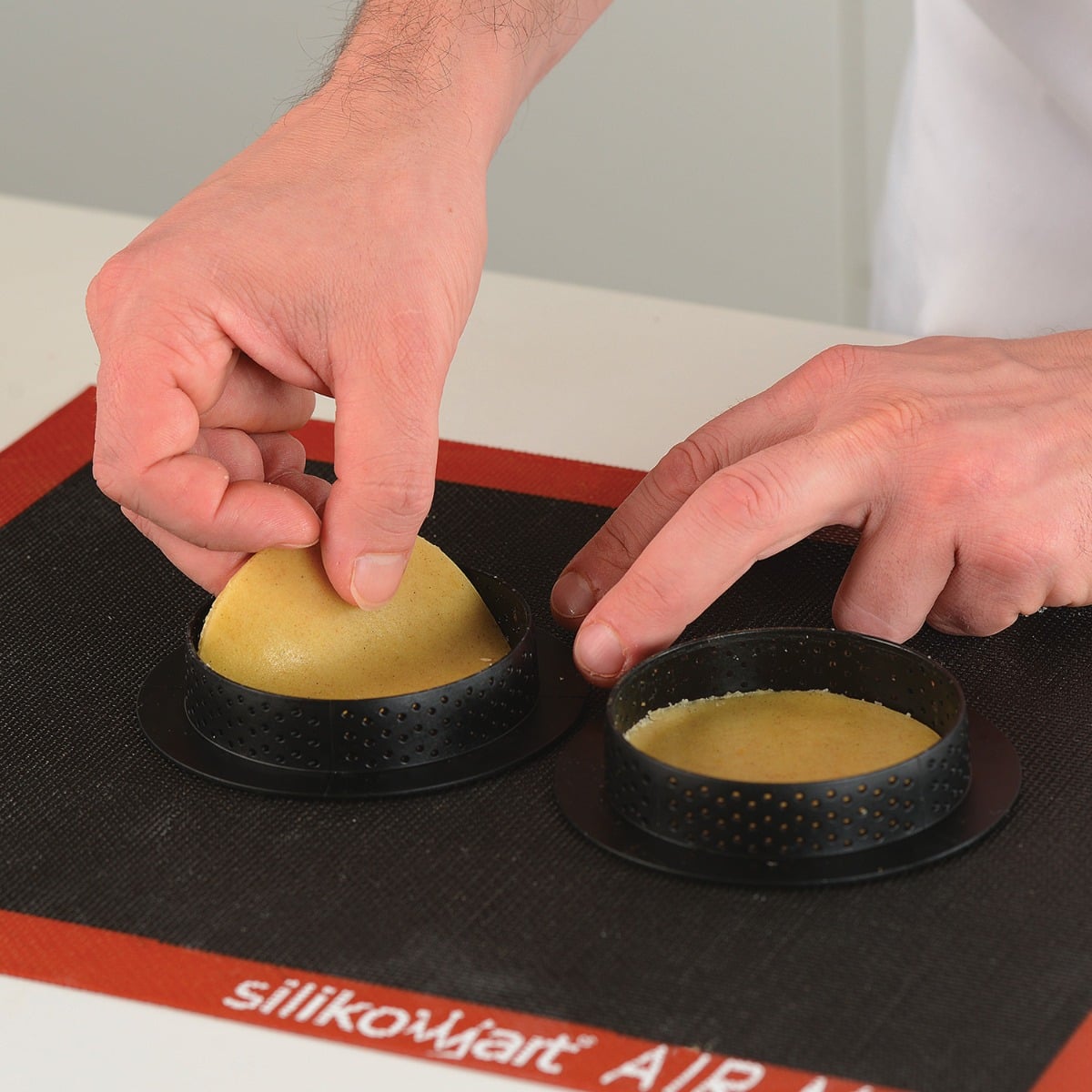 Tapis en silicone perforé (30x40cm)