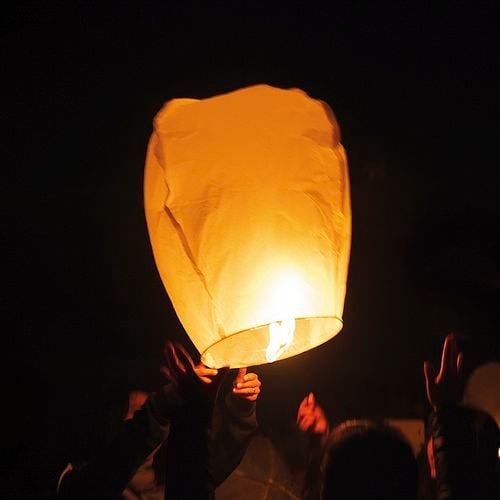 Montgolfière Céleste Blanche - Ignifugée et Biodégradable Ø1m