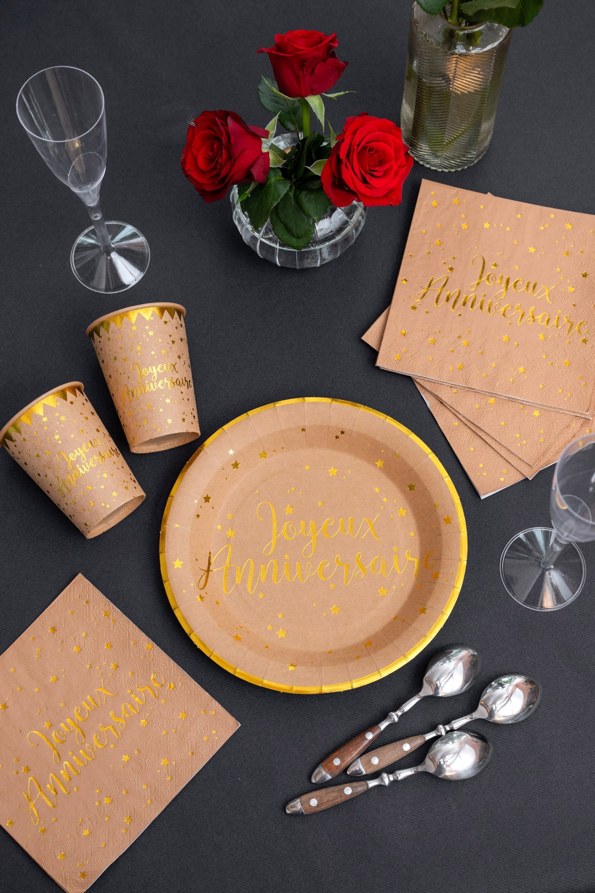 "Joyeux Anniversaire" plates Kraft (10 pcs)
