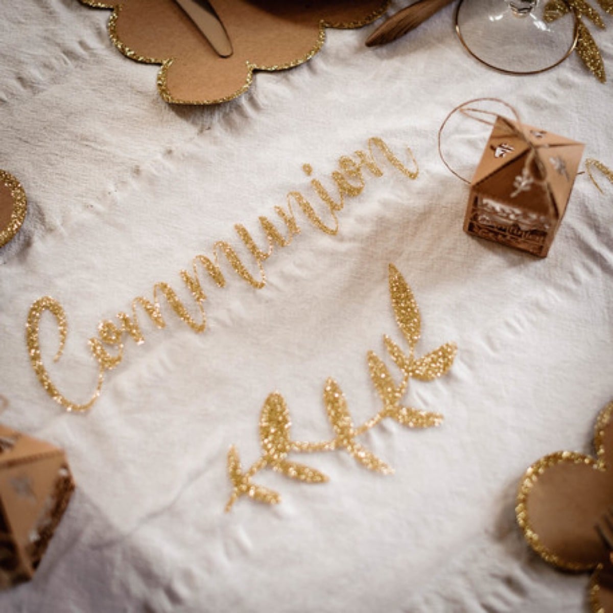 Chemin de table en organza - Communion (5m)