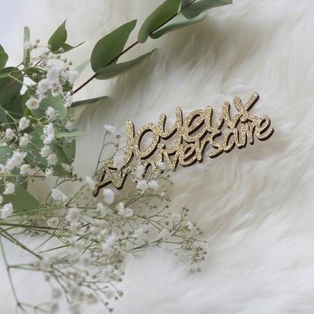 Confetti en bois Joyeux Anniversaire Paillettes or (4pcs)