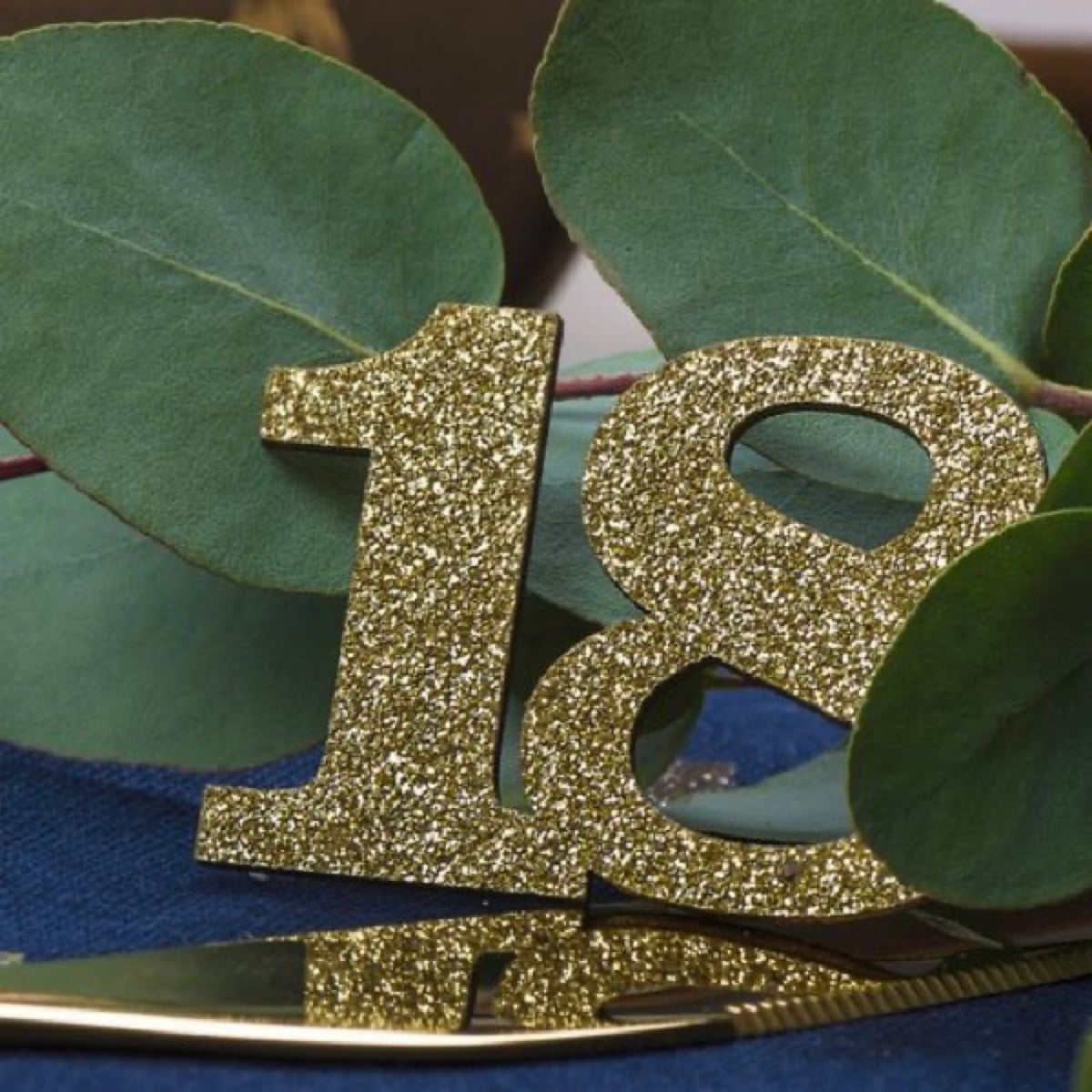 Décorations 18 en bois doré
