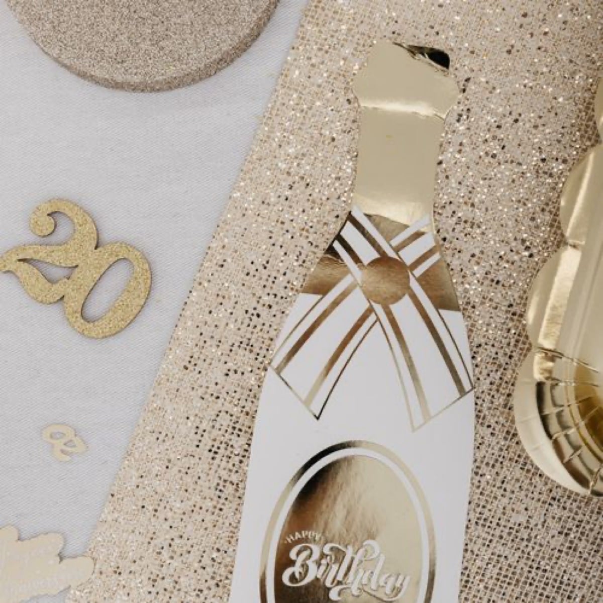 Décorations 20 en bois doré