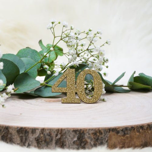 Décorations 40 en bois doré