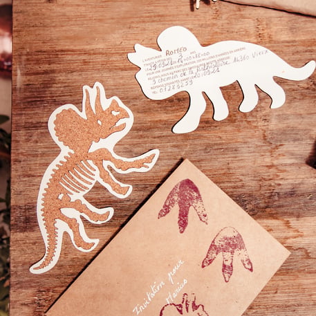 Invitations Dinosaure en liège (4pcs)