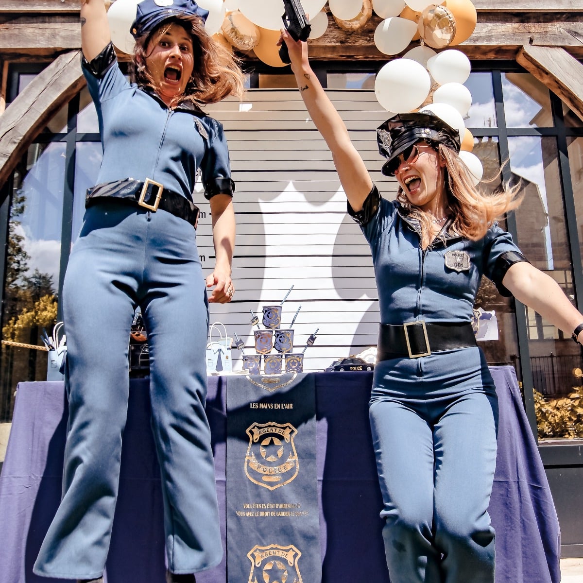Chemin de table Police