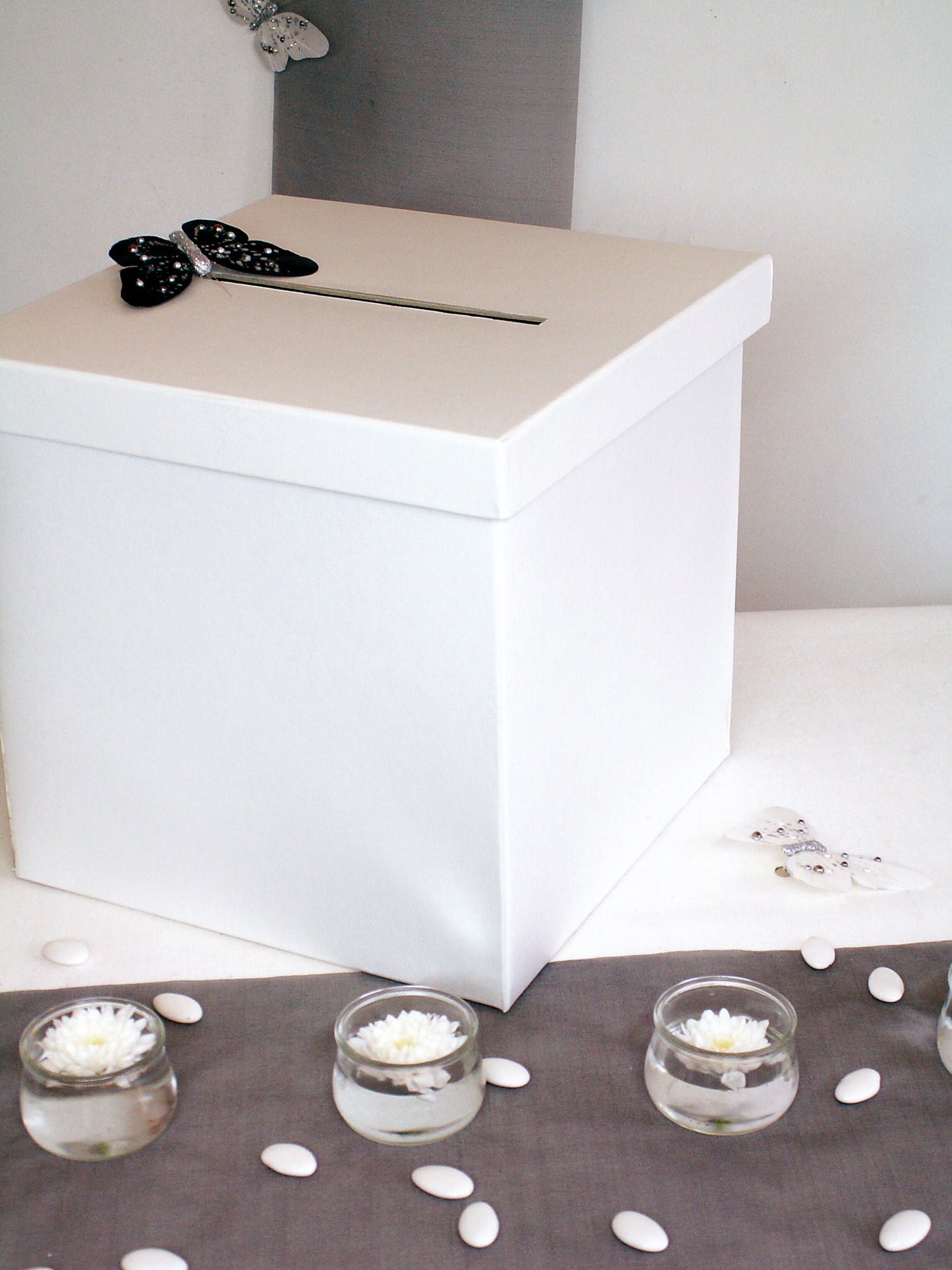 Tirelire blanche