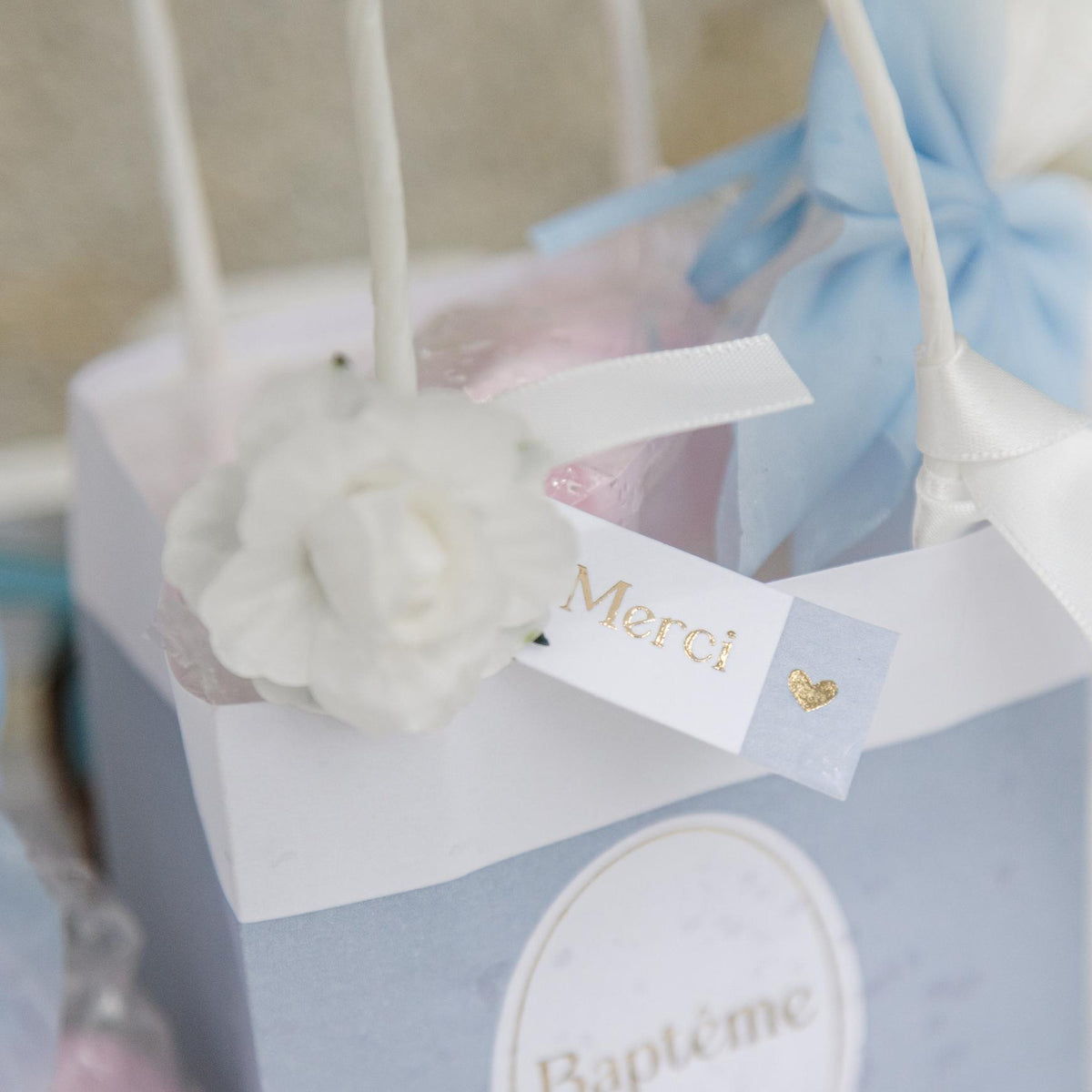 Étiquettes Merci Blanc et Or avec ruban satin (10pcs)