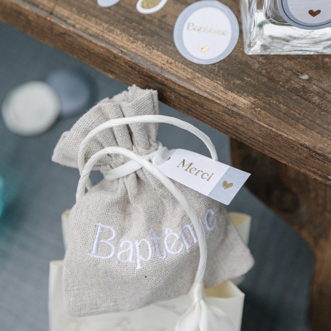 Étiquettes Merci Blanc et Or avec ruban satin (10pcs)