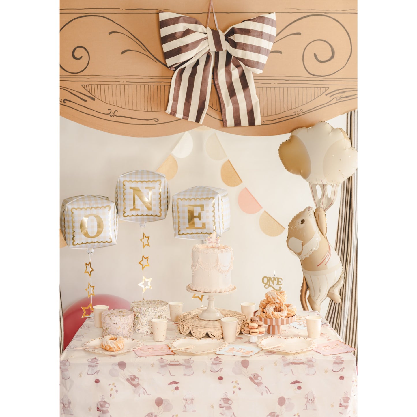 Bougie d’anniversaire "One" doré