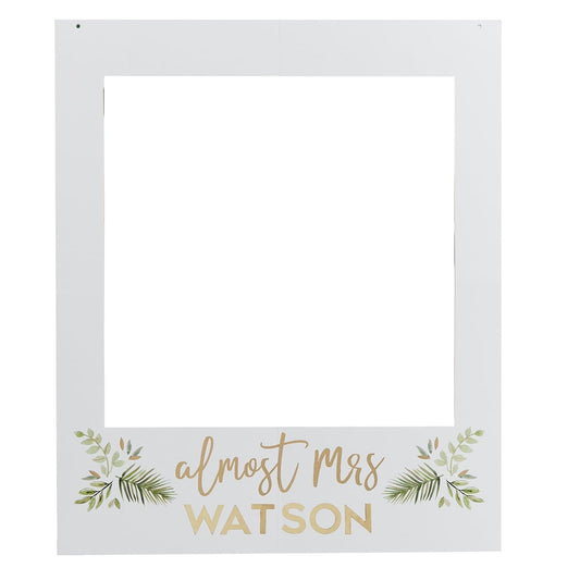 Cadre photo Personnalisé "Almost Mrs"