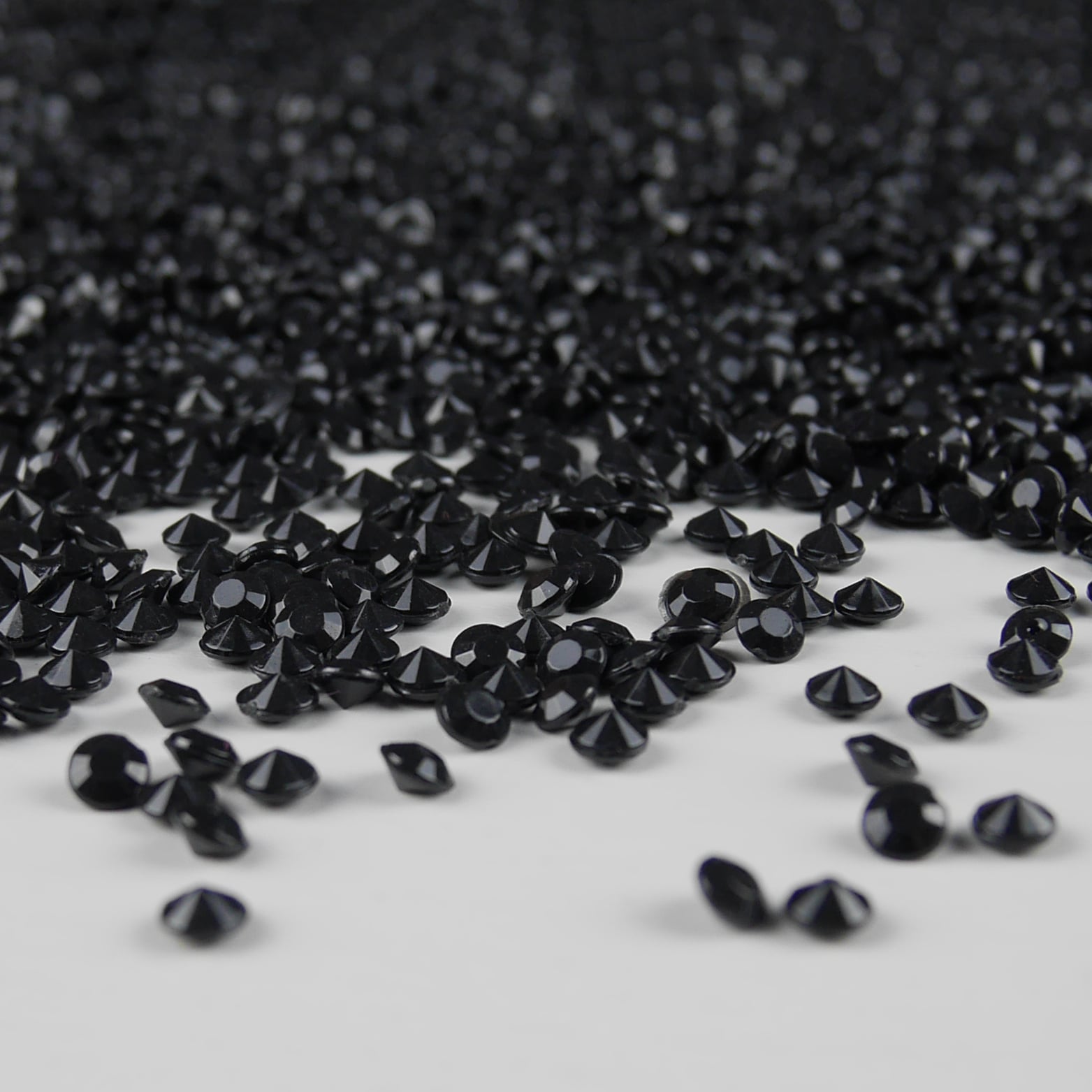 Diamants Noir 4.5mm (50ml)