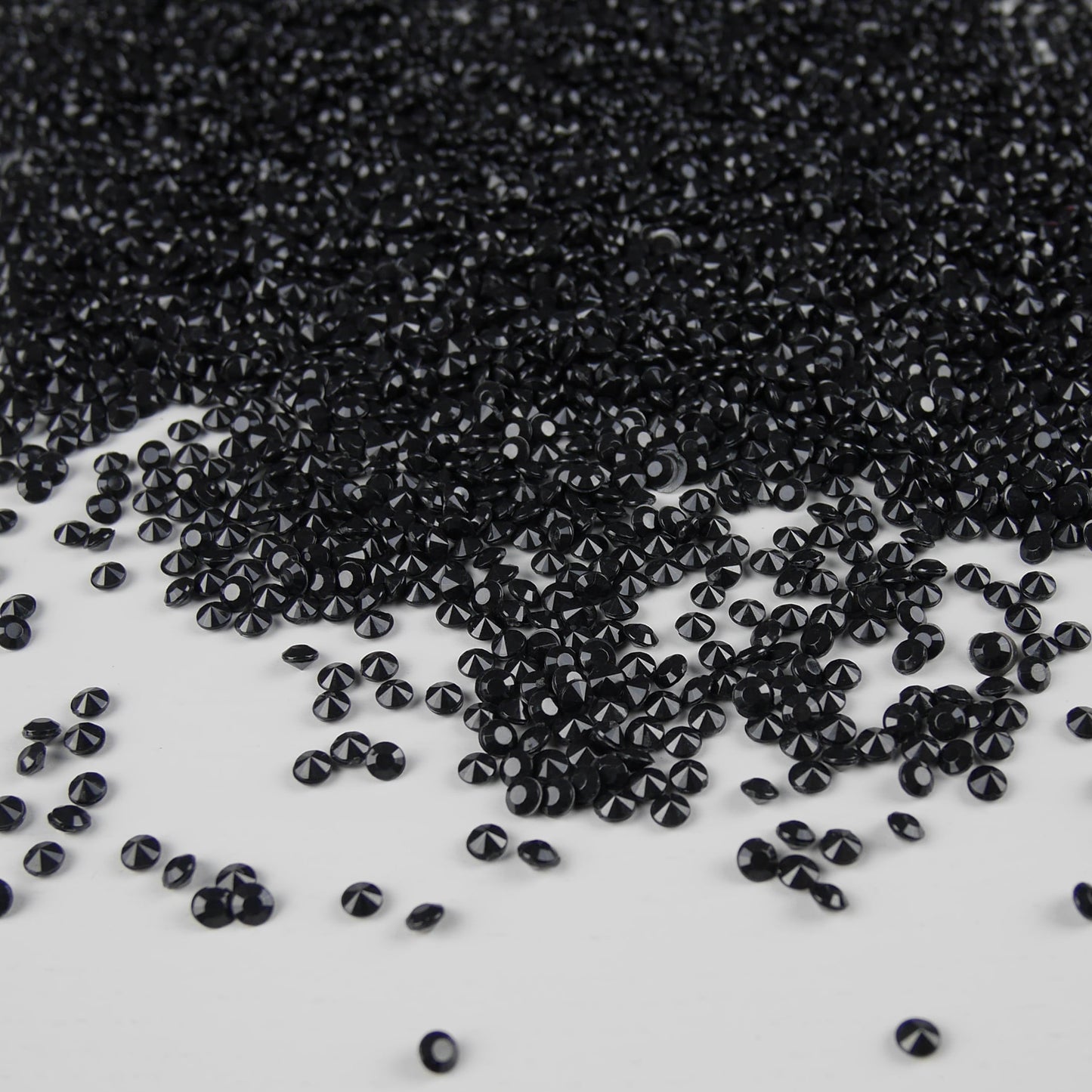 Diamants Noir - 4.5 à 10mm (50ml)
