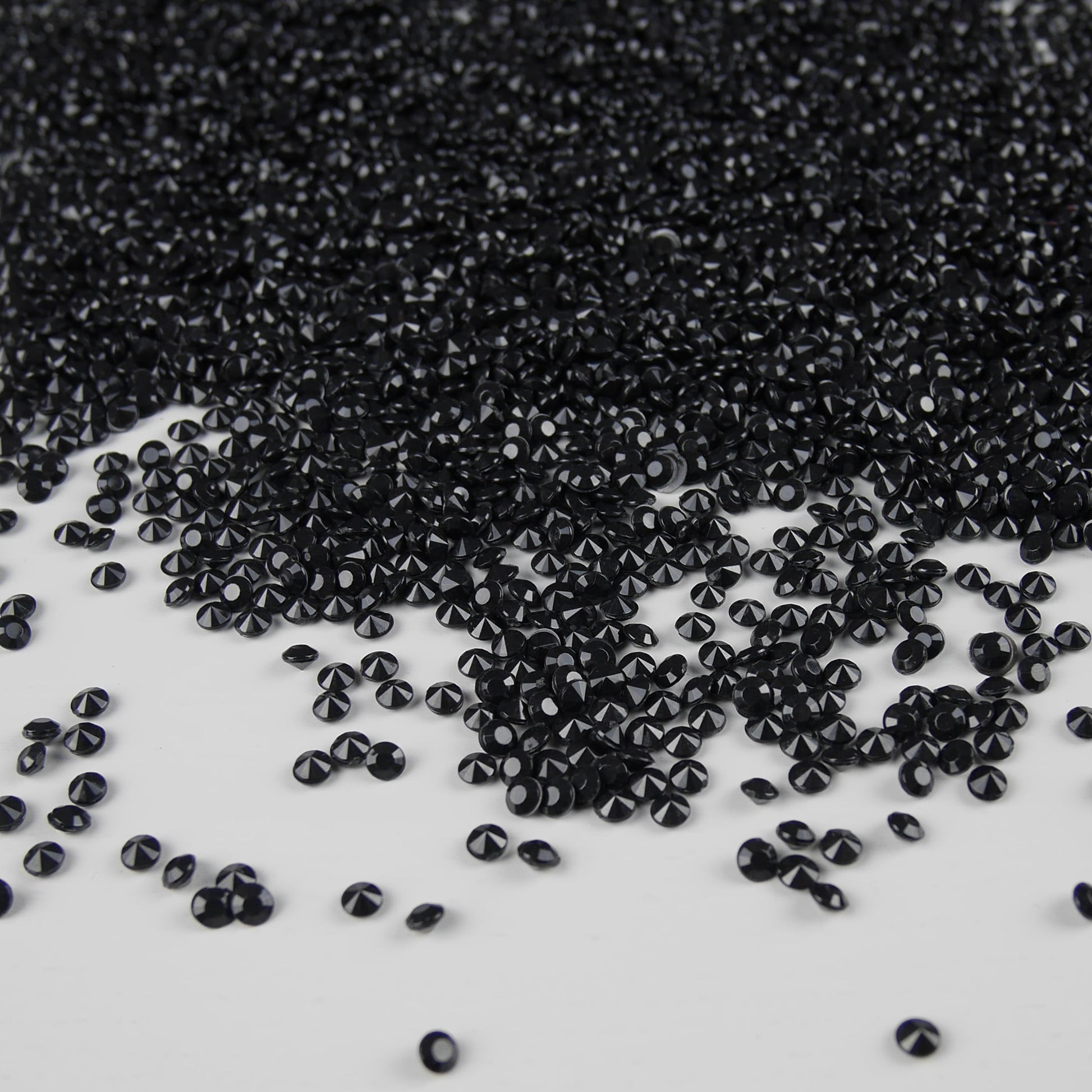 Diamants Noir - 4.5 à 10mm (50ml)