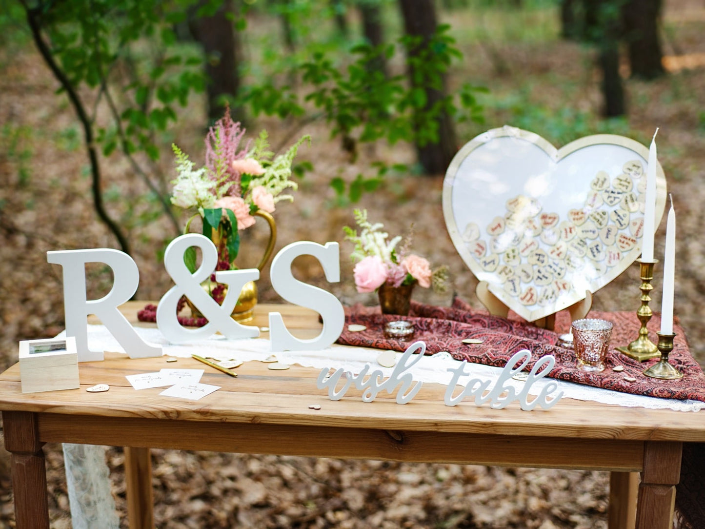 Lettre en bois blanc