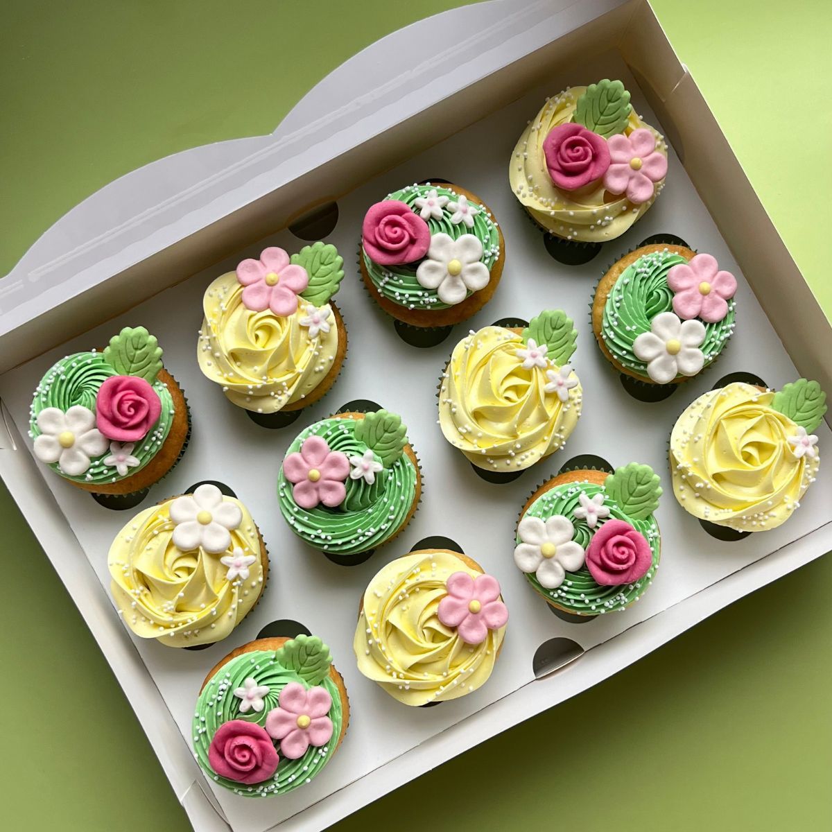 Décorations en Sucre - Chrysanthèmes Blanc (30 pièces)