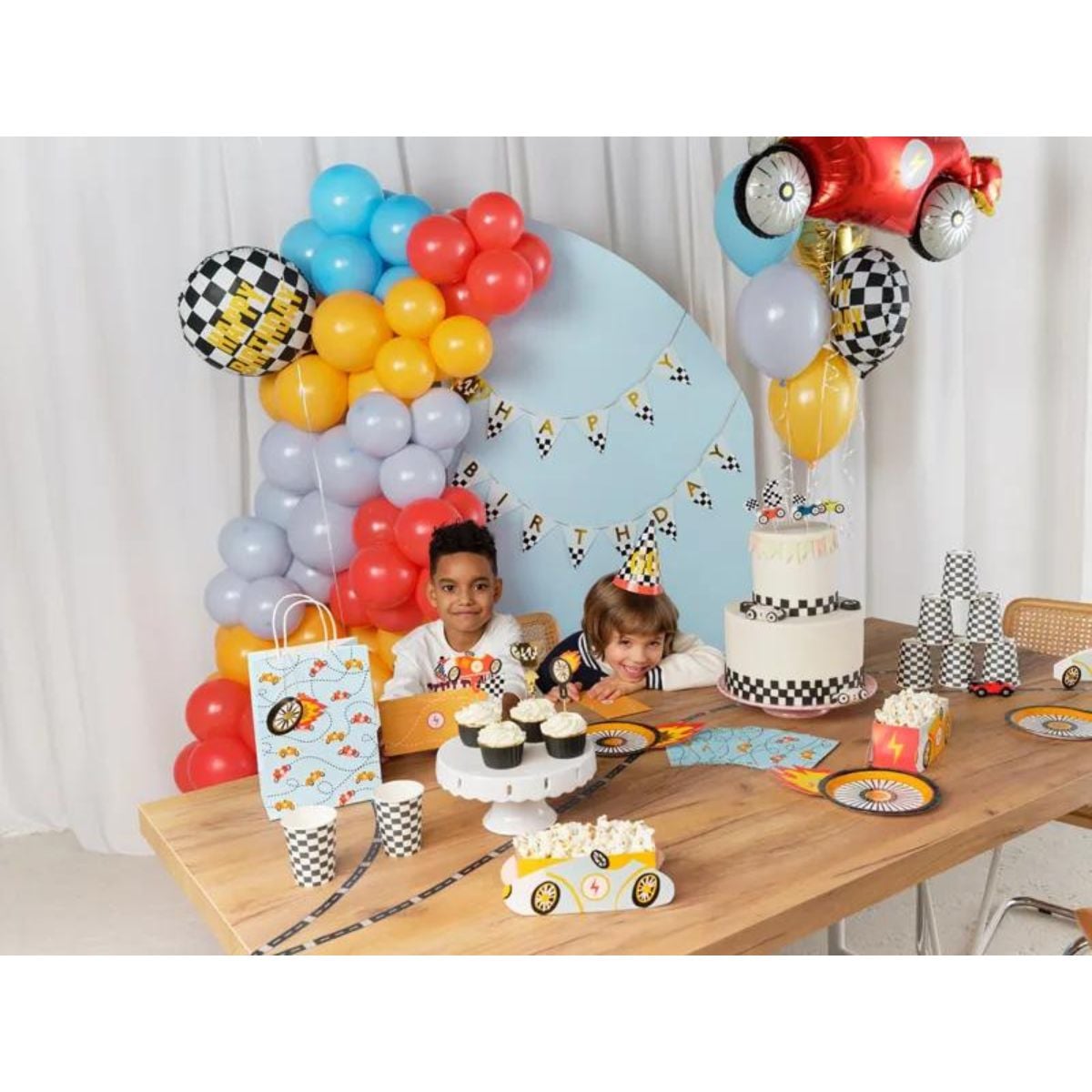 Guirlande - Happy Birthday - Trophées