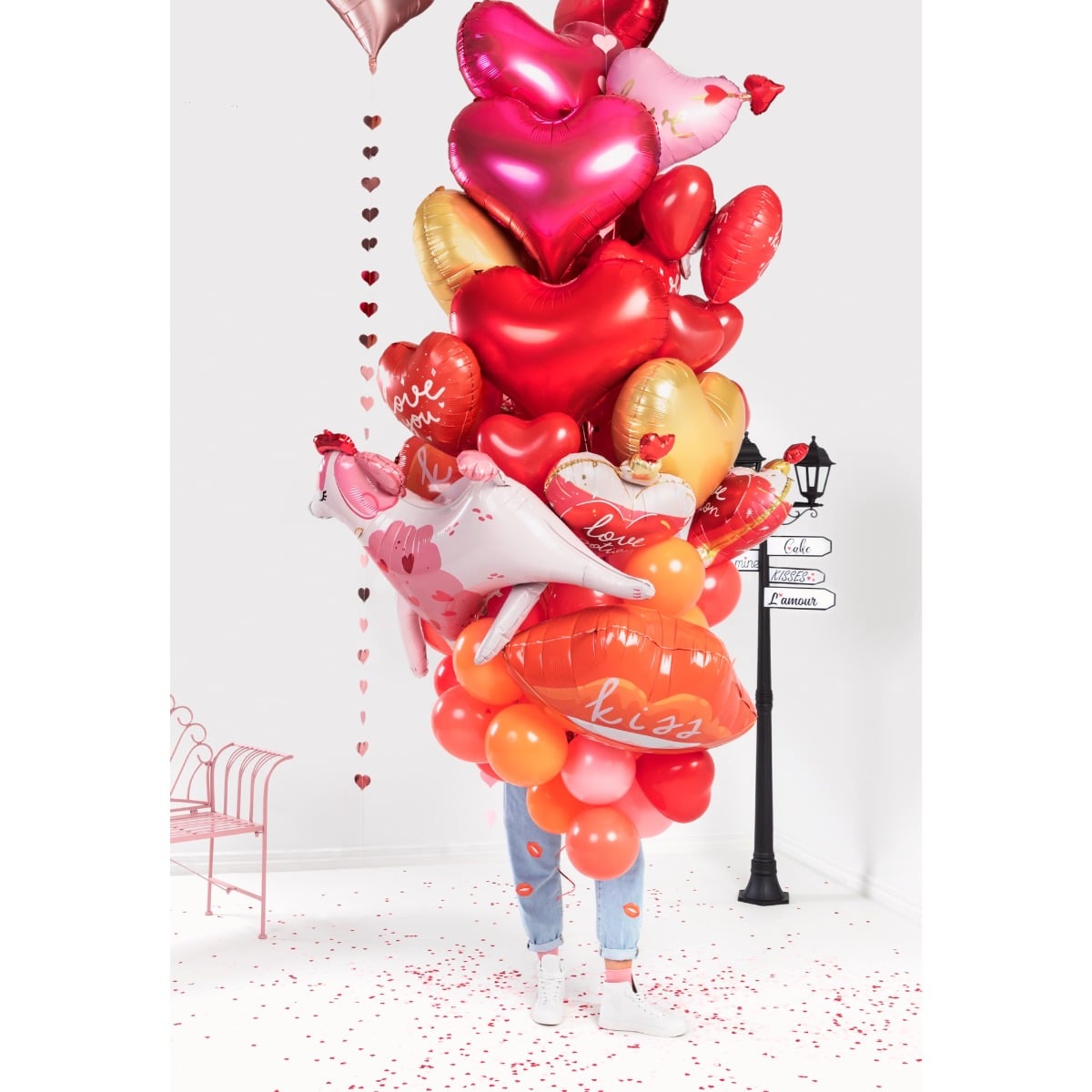 Confettis cœurs rouge en papier
