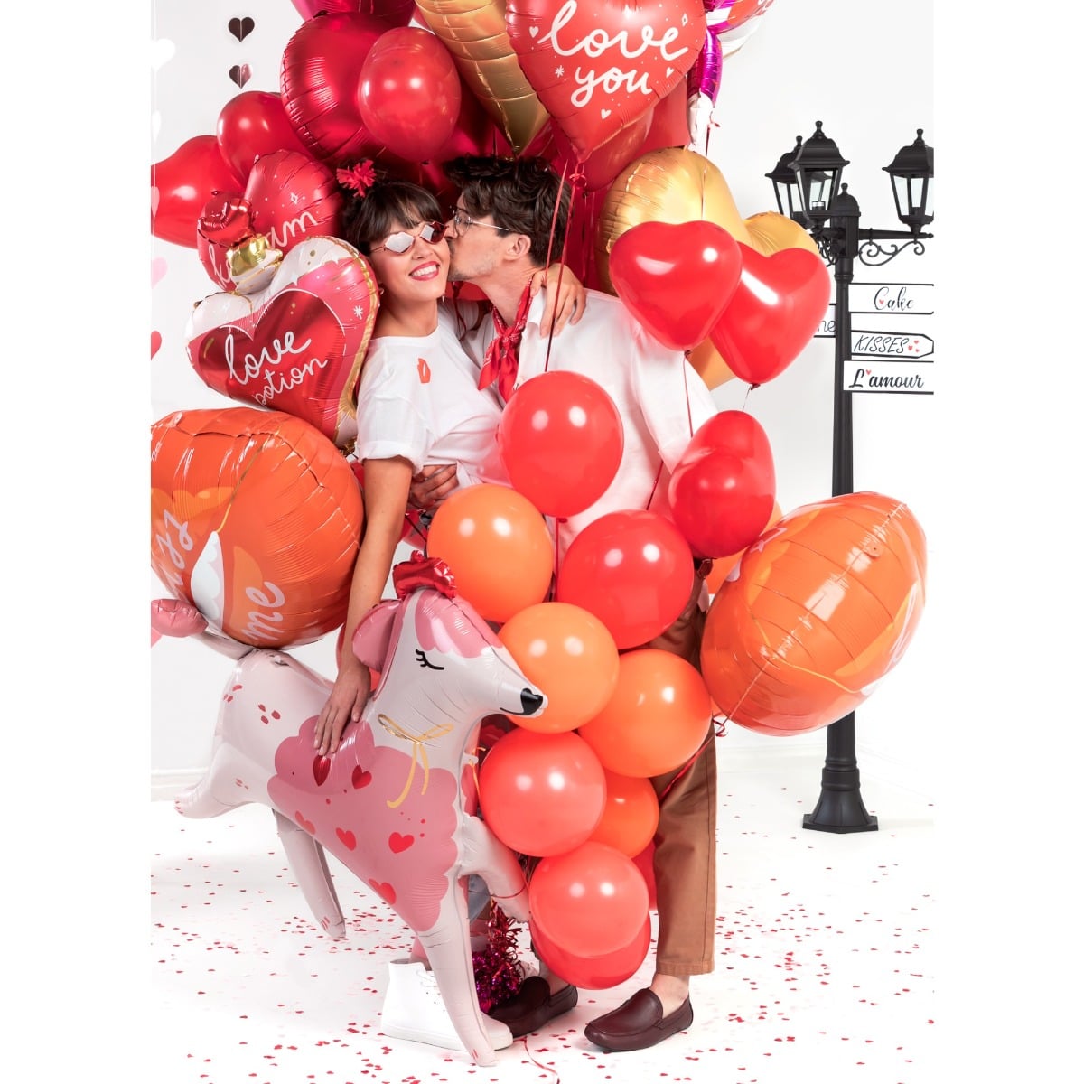 Confettis cœurs rouge en papier