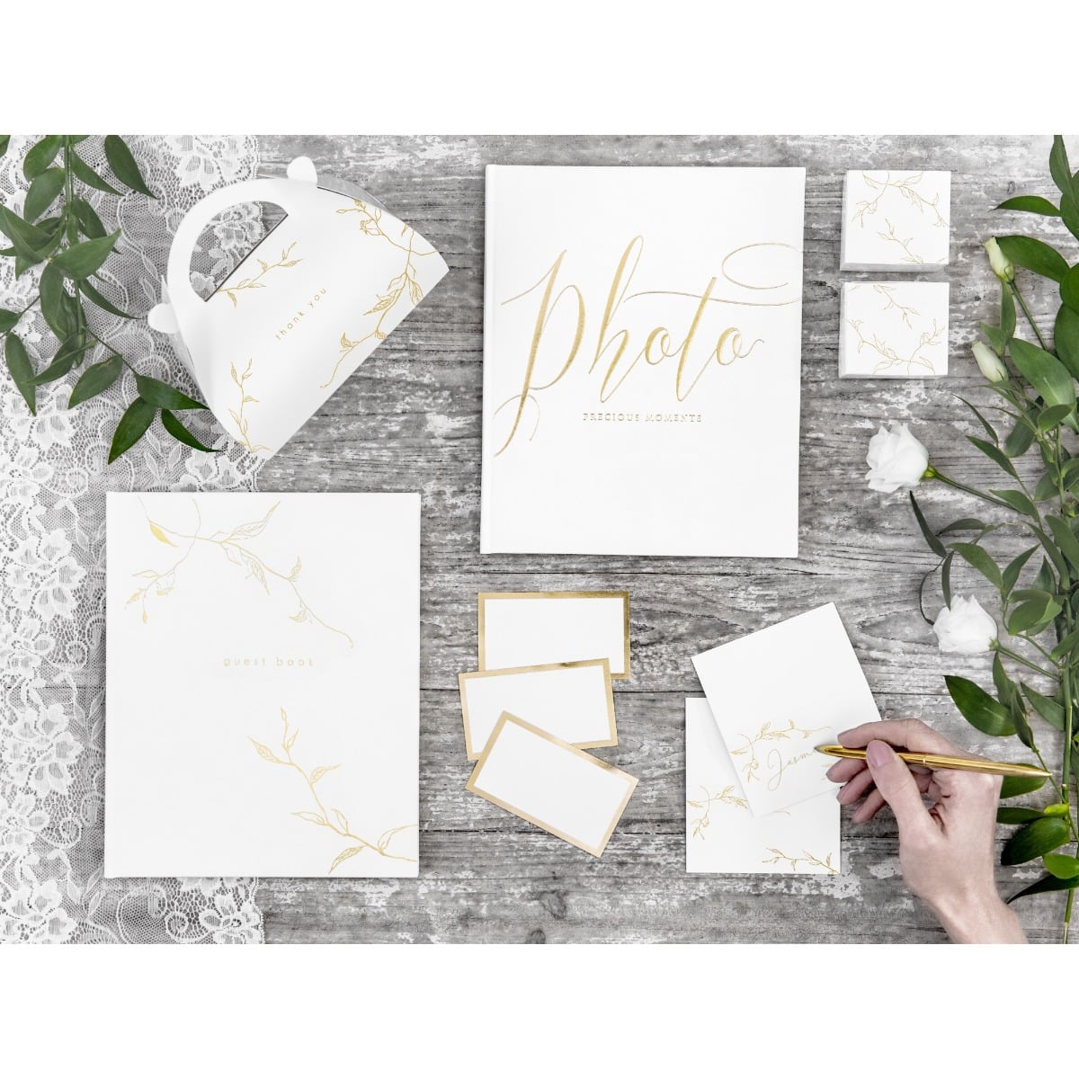 Livre d'or - Feuilles dorées